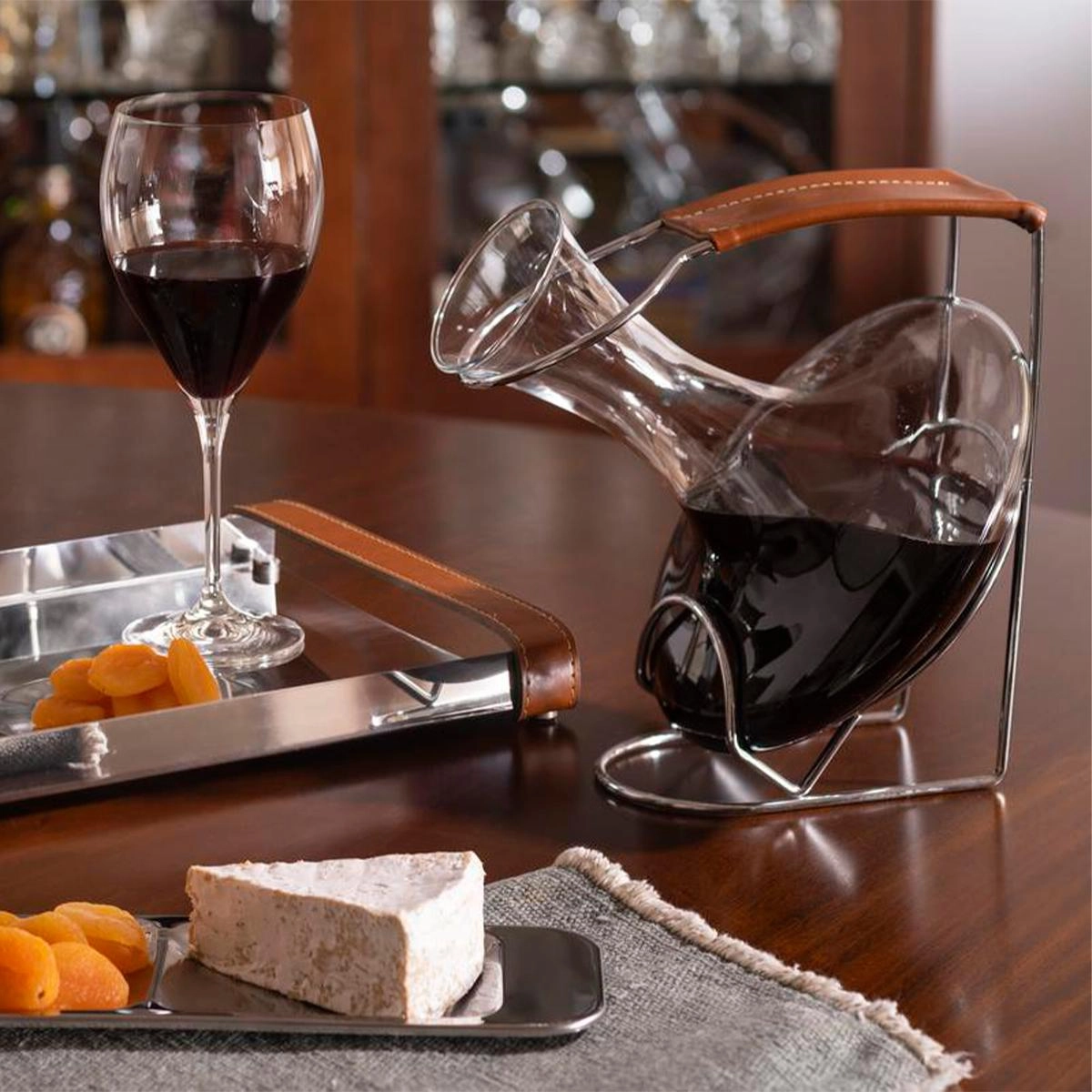 Bandeja retangular Firenze em inox com alças de couro 40 x 26,5 cm - Forma
