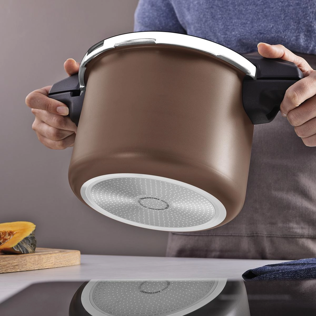 PANELA PRESSAO 20560/320 ARIZONA AREIA 20CM INDUCAO REV ANTIADERENTE TRAMONTINA