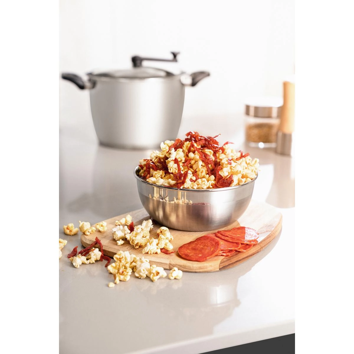 PIPOQUEIRA 62658/220 ALLEGRA 22CM 5,6LTS INOX TAMPA VIDRO TRAMONTINA