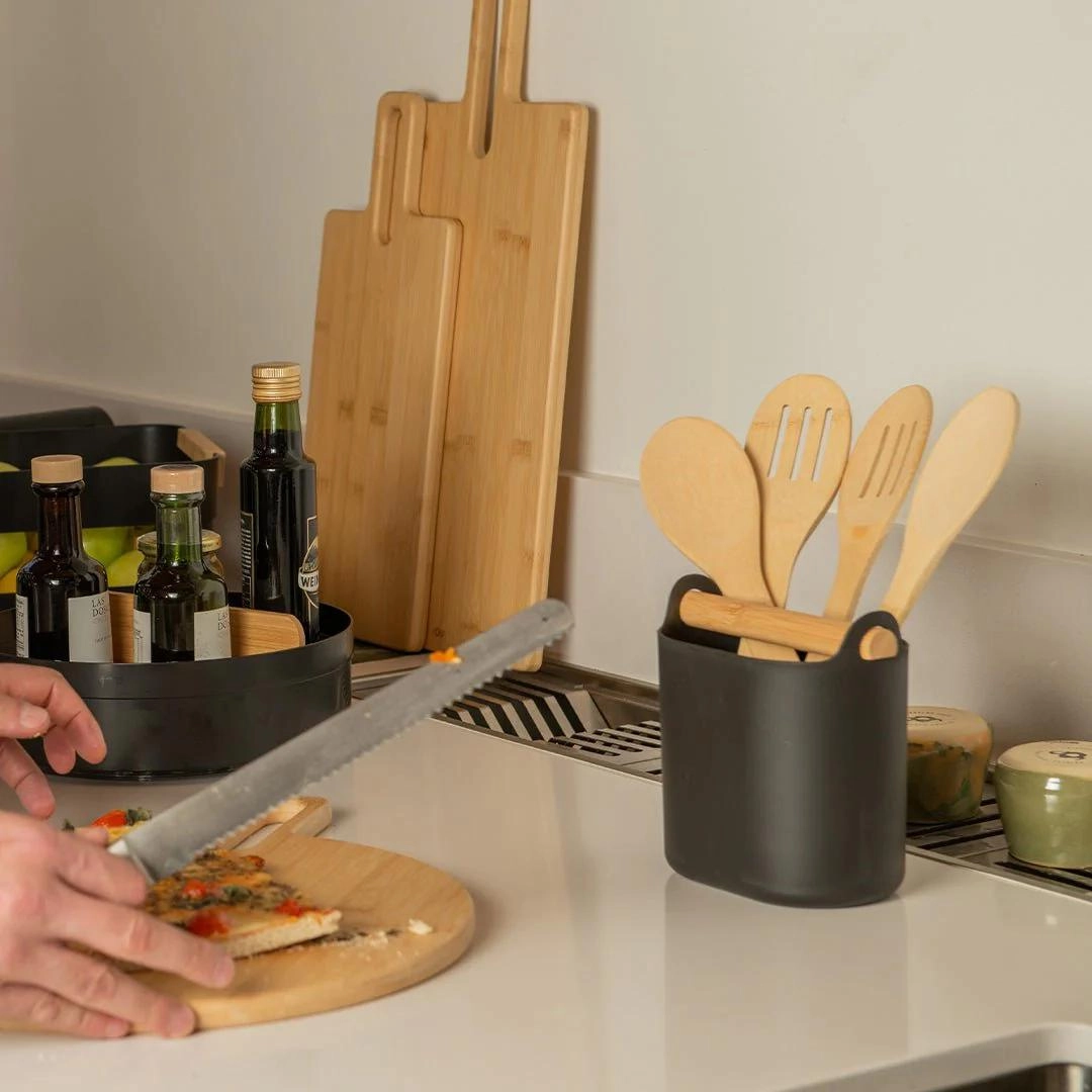 PORTA UTENSILIOS PUB3000 LUME C/ ALCA PRETO FECHADO MARTIPLAST OU