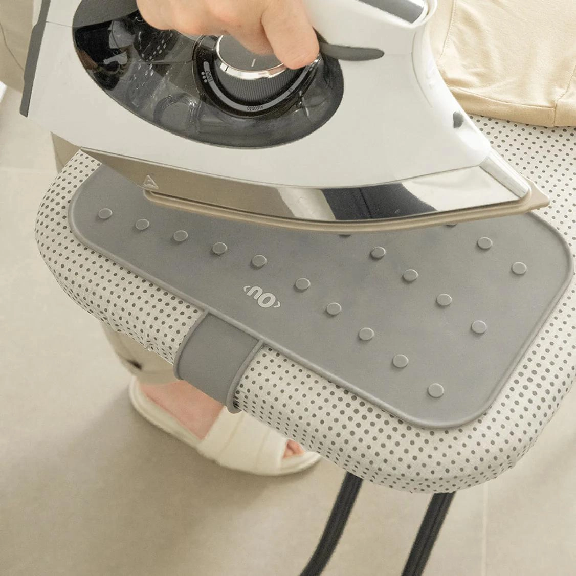 TABUA PASSAR ROUPAS TB200 FLOW PRETO FECHADO MARTIPLAST OU