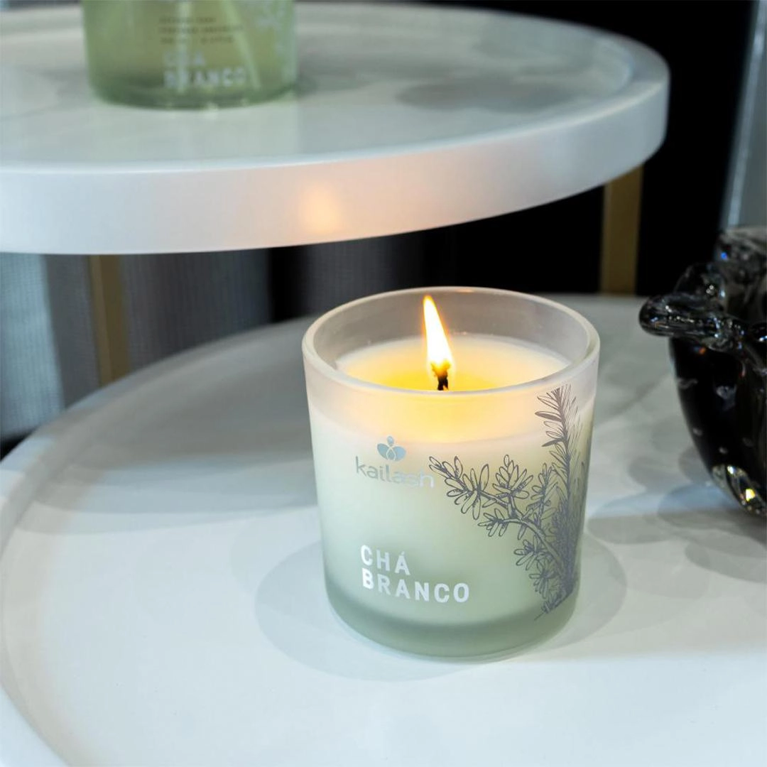 Vela perfumada chá branco 180g - Kailash